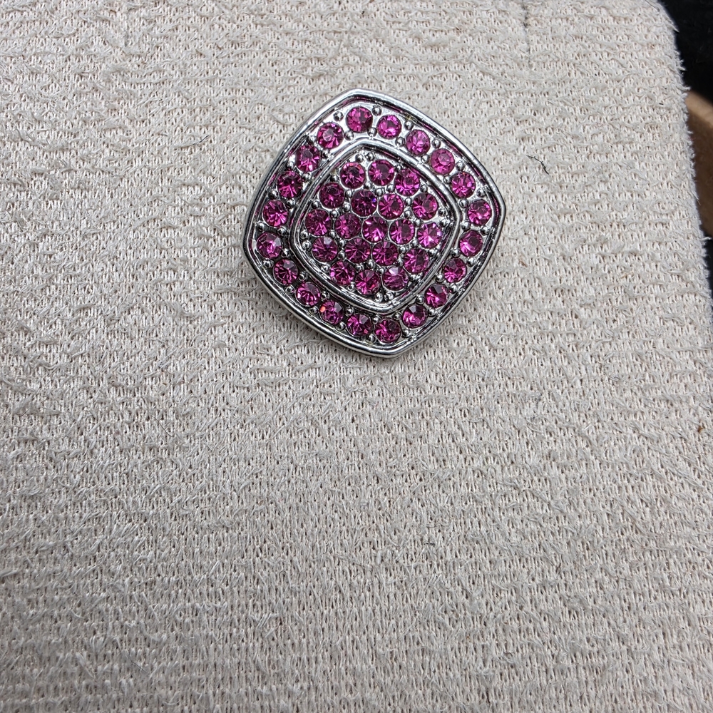Elegant Pink and Silver Button (1899)